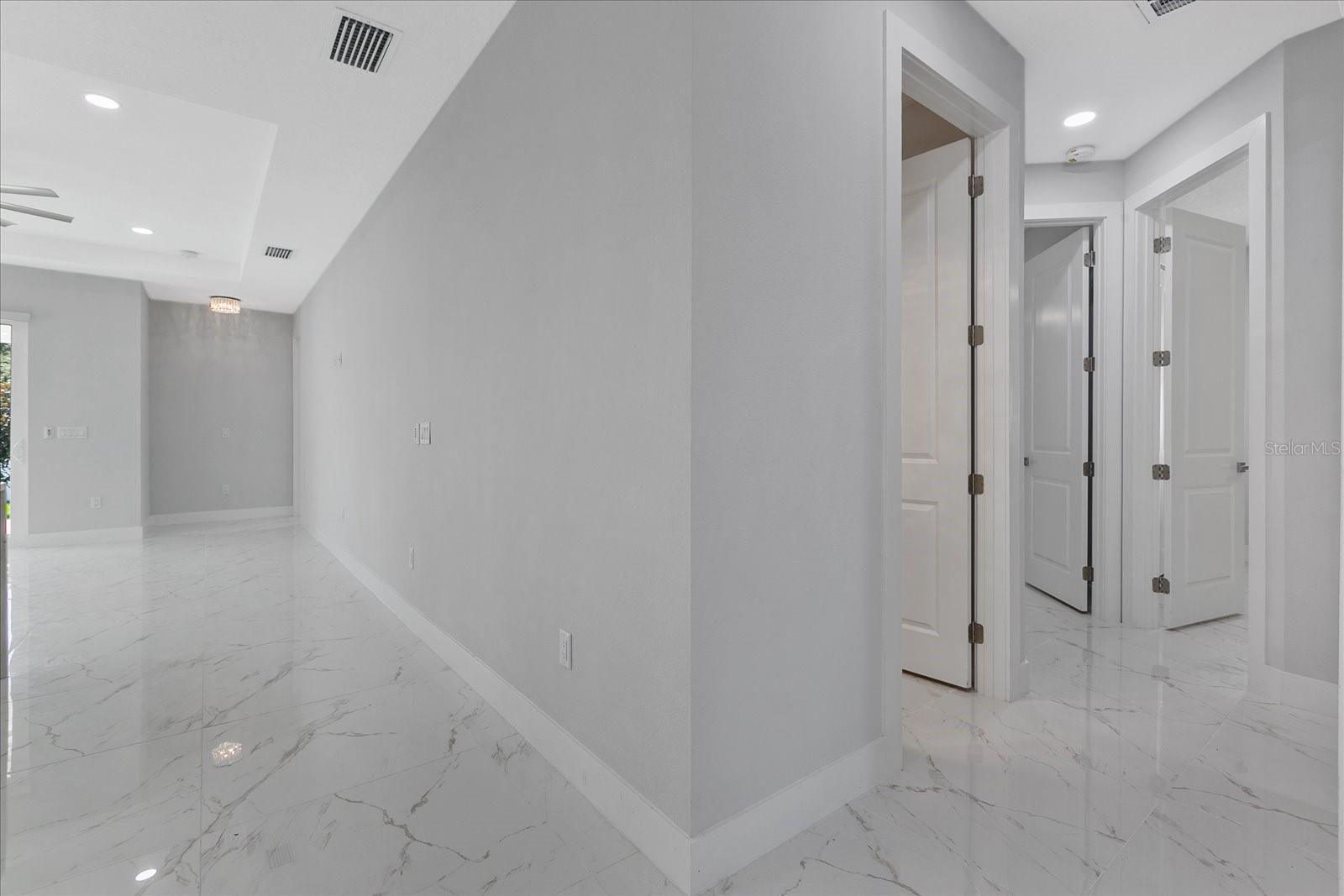 7214 BLOSSOM AVE, TAMPA, FL, 33614