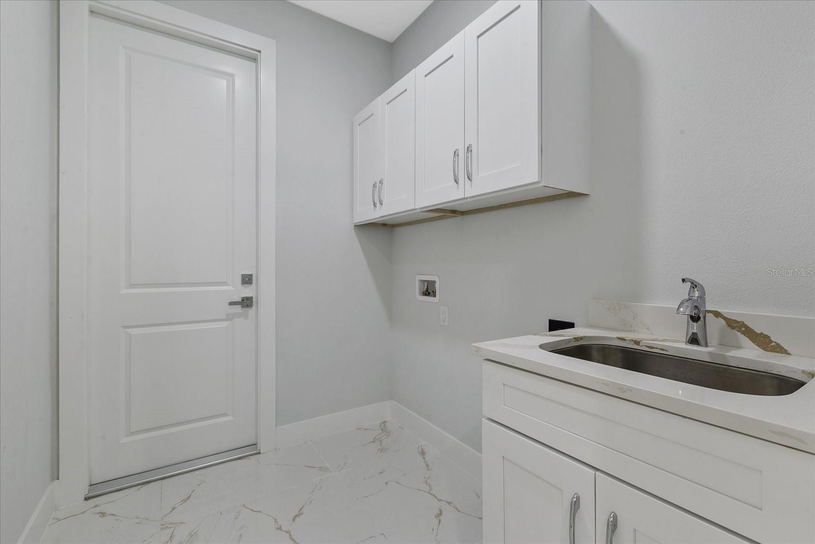 7214 BLOSSOM AVE, TAMPA, FL, 33614