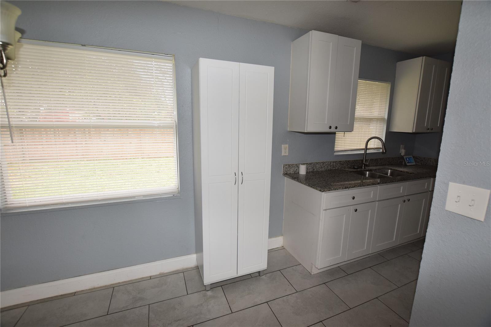 4941 N PINE HILLS RD, ORLANDO, FL, 32808