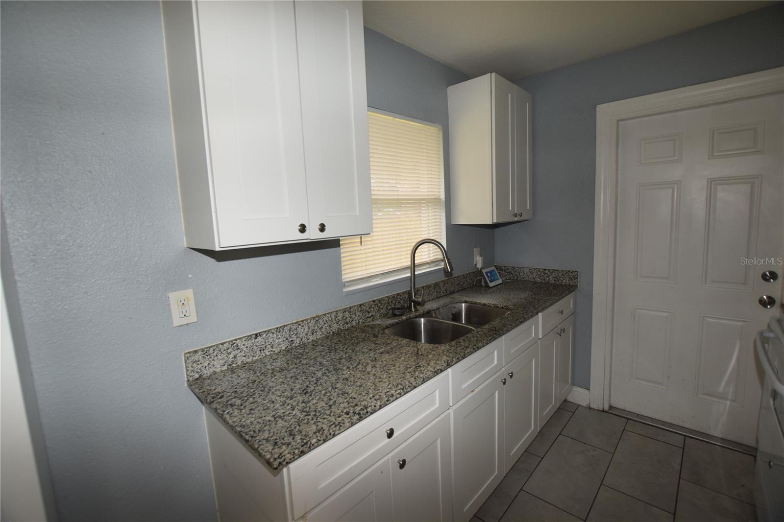 4941 N PINE HILLS RD, ORLANDO, FL, 32808