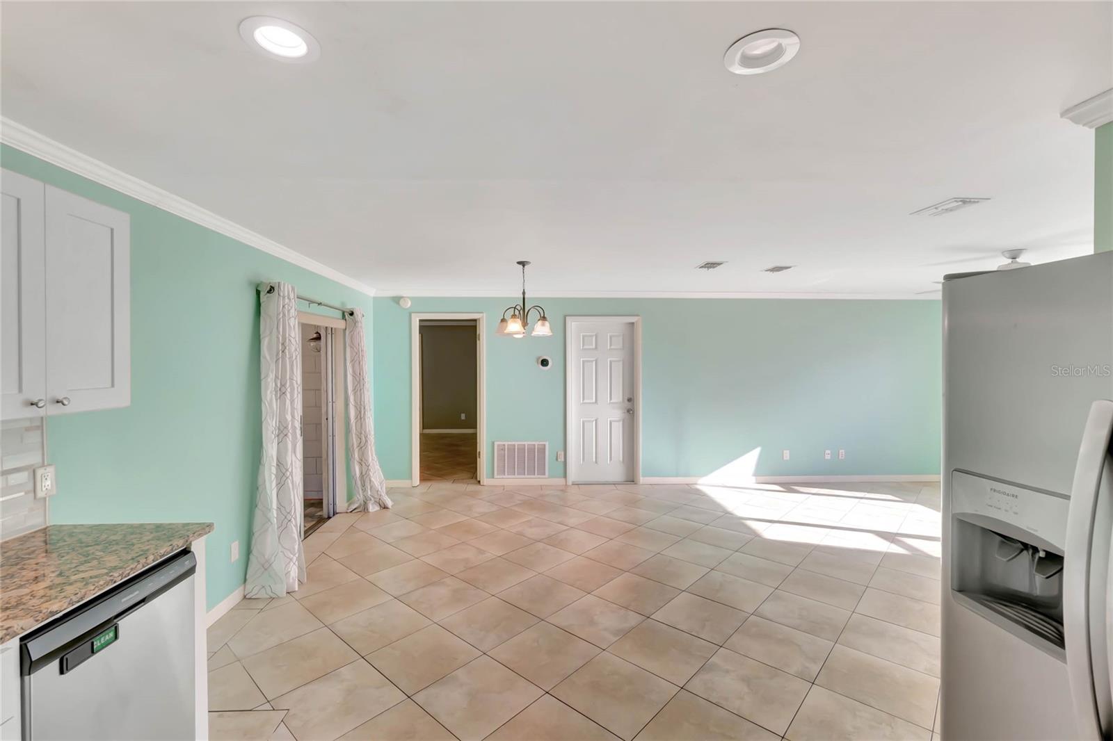 608 GROVEWOOD AVE, SANFORD, FL, 32773
