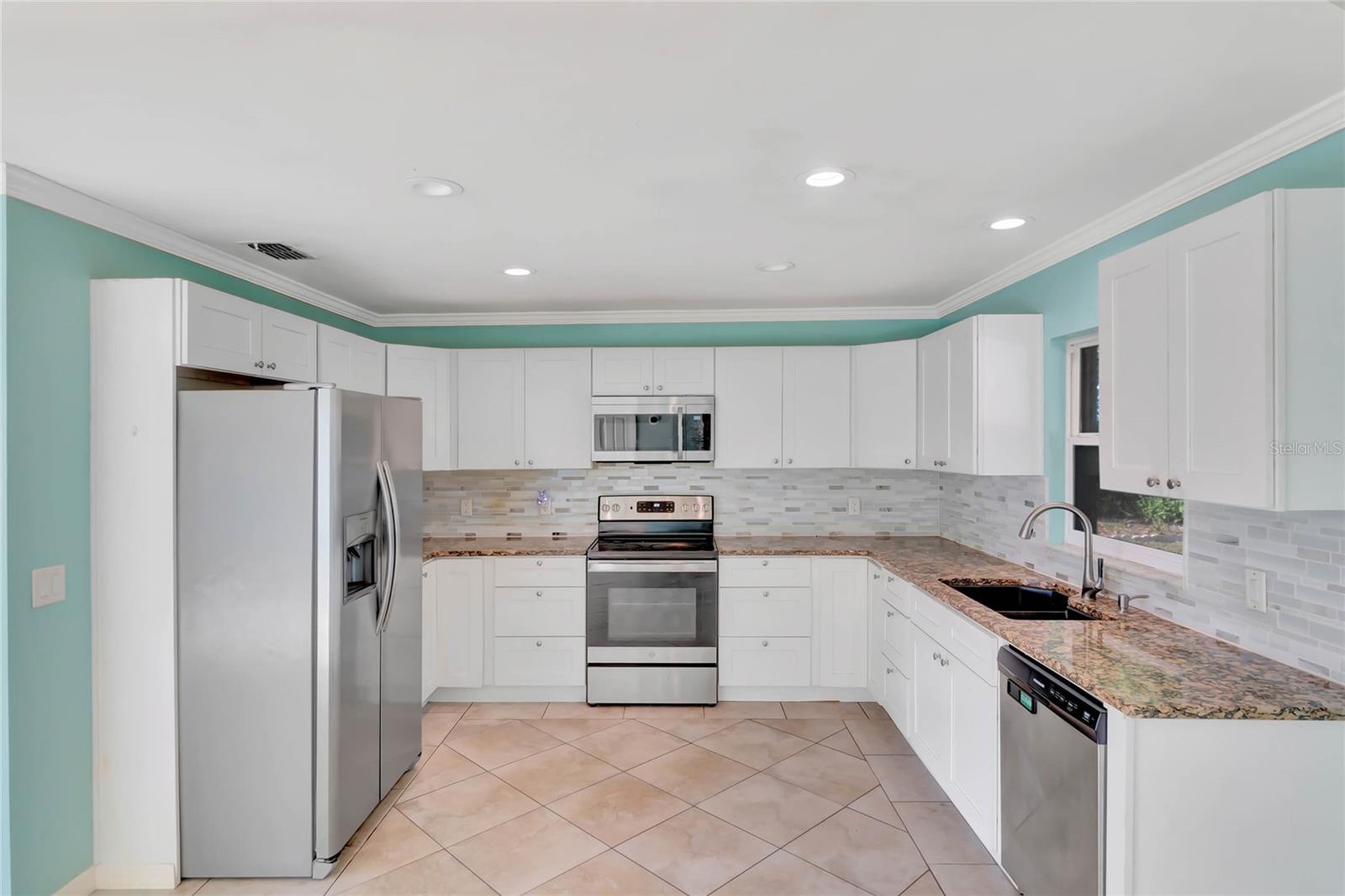 608 GROVEWOOD AVE, SANFORD, FL, 32773