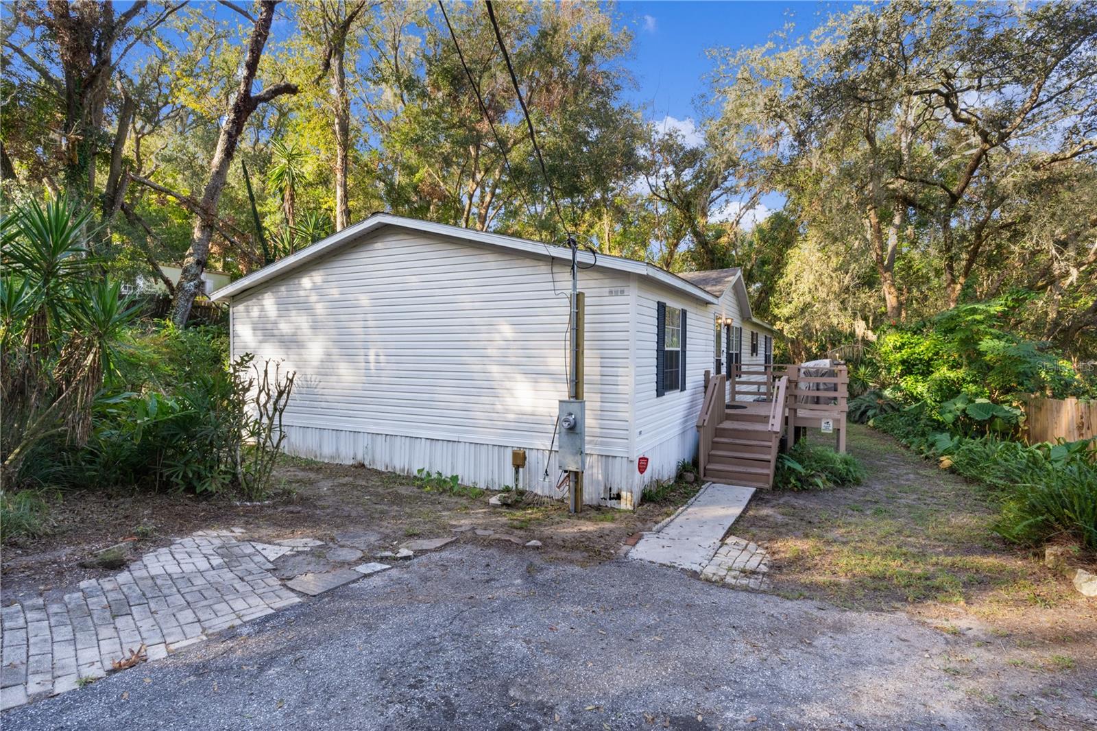 806 SUMMIT ST, LADY LAKE, FL, 32159
