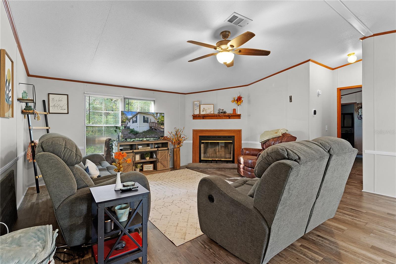 806 SUMMIT ST, LADY LAKE, FL, 32159