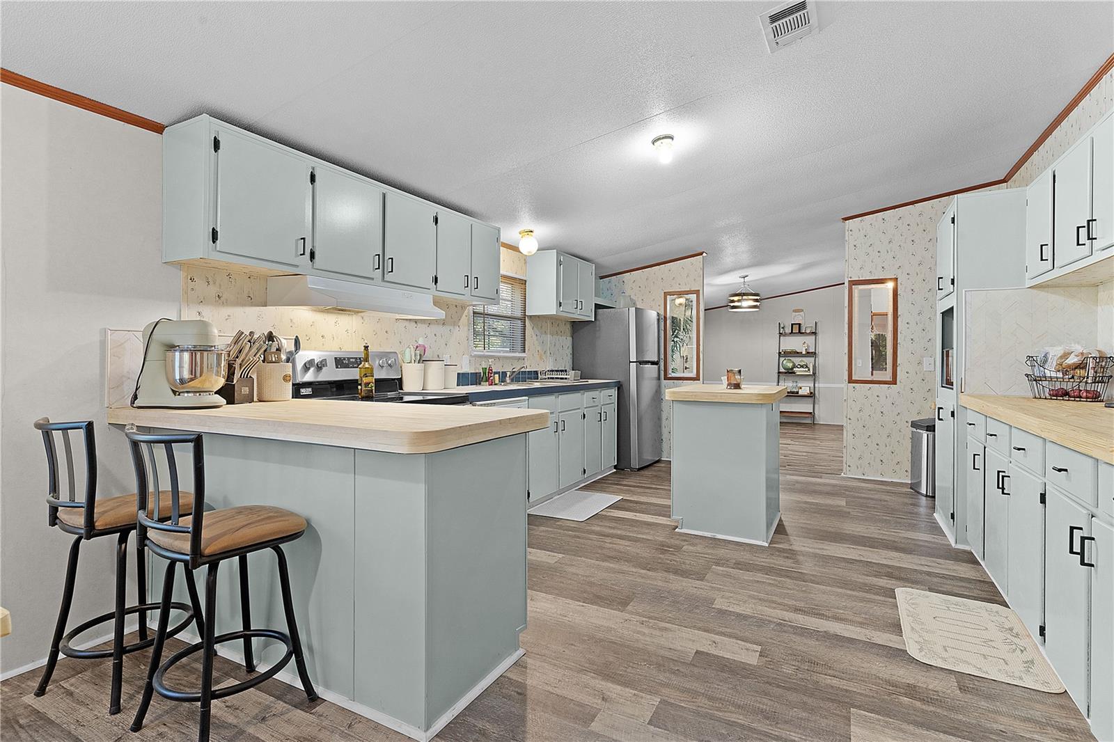 806 SUMMIT ST, LADY LAKE, FL, 32159