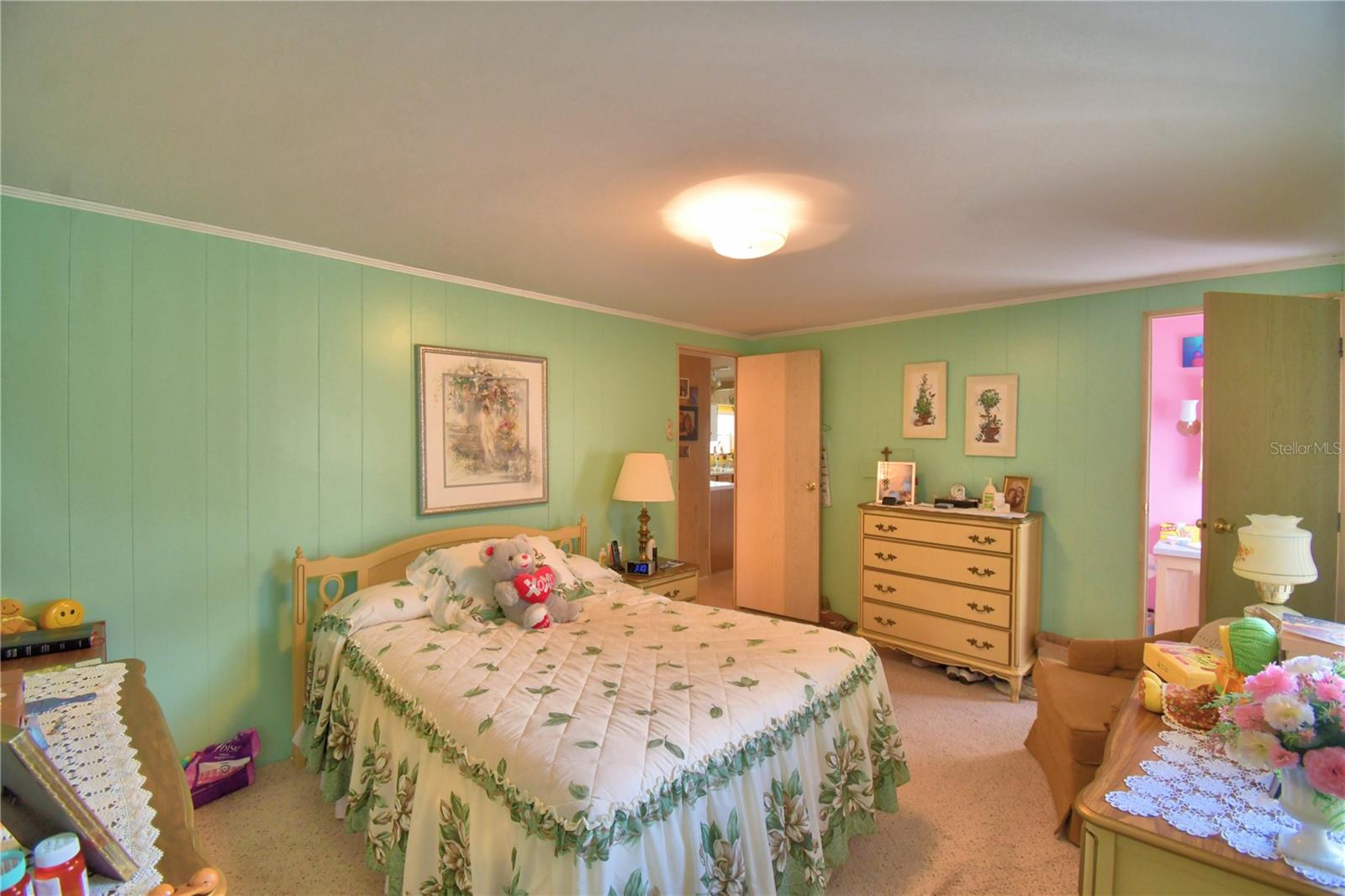 P4932743 Property Photo