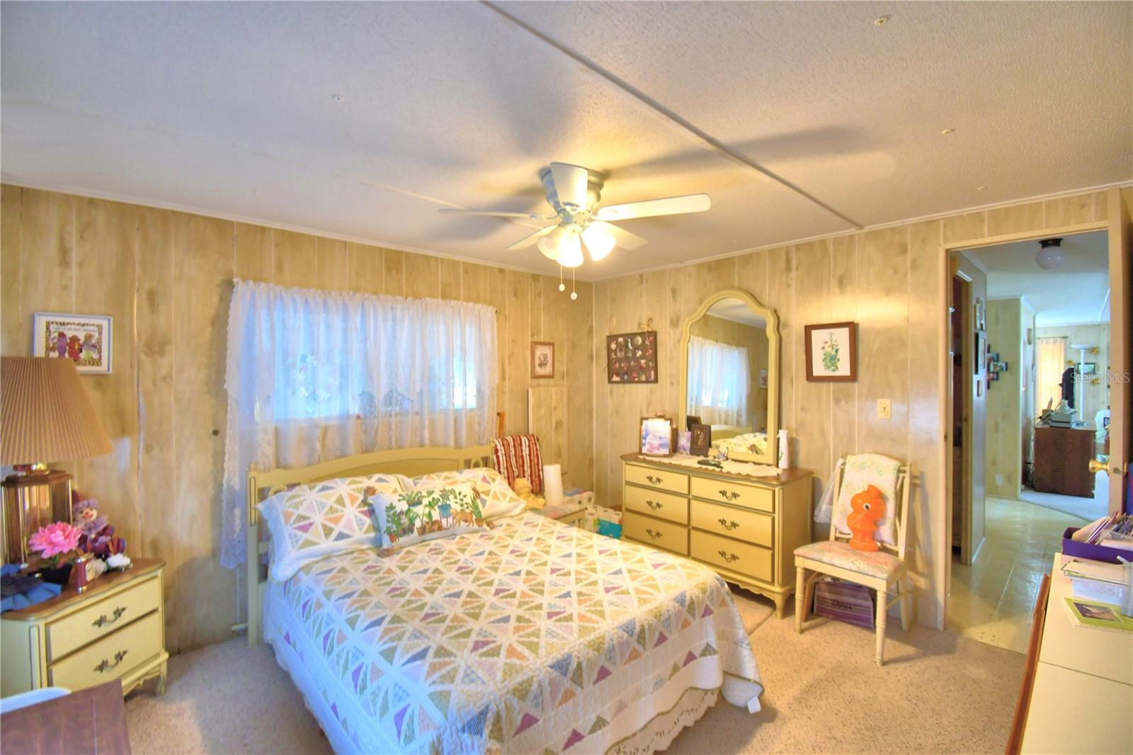 P4932743 Property Photo