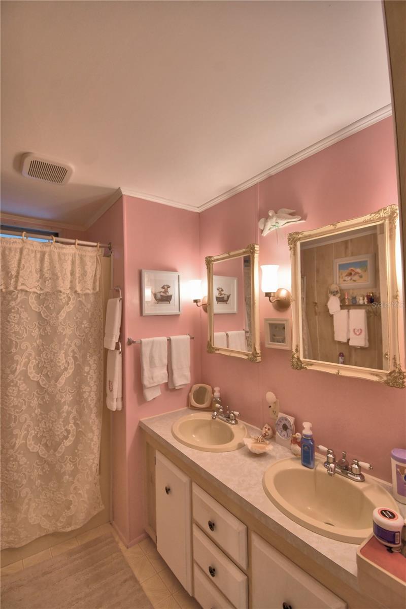 P4932743 Property Photo