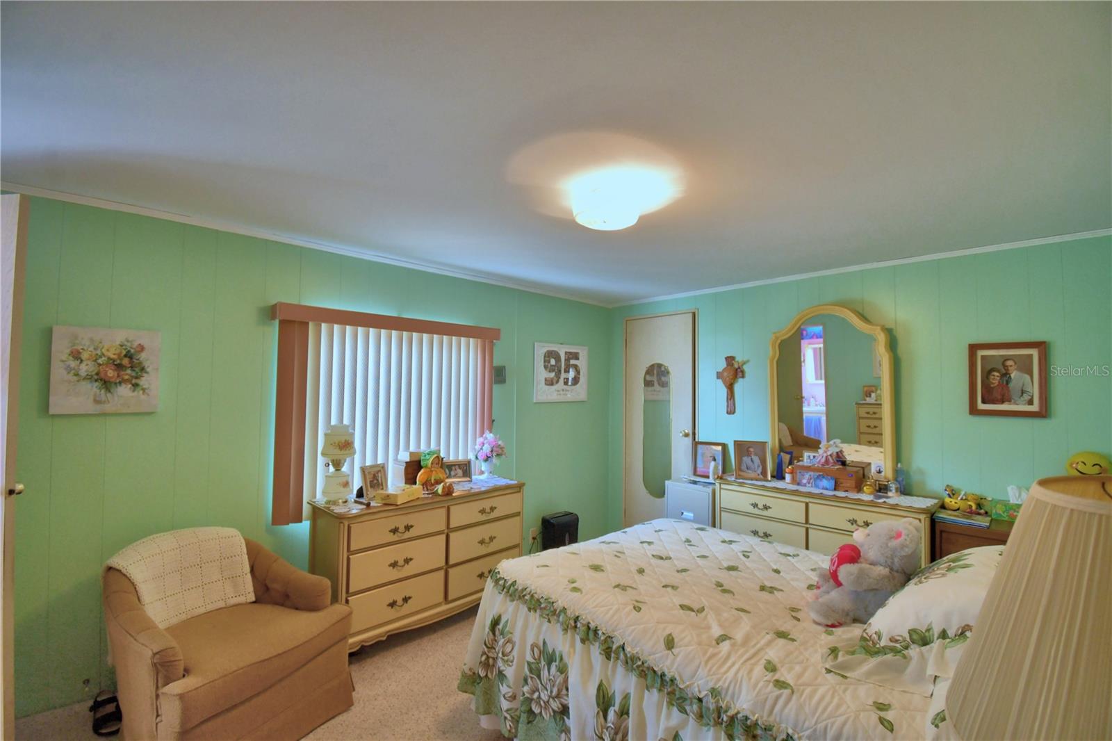 P4932743 Property Photo