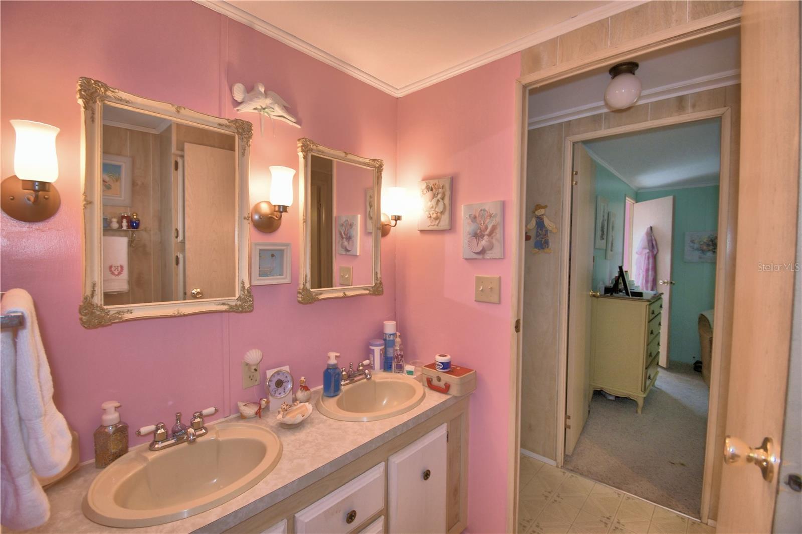 P4932743 Property Photo