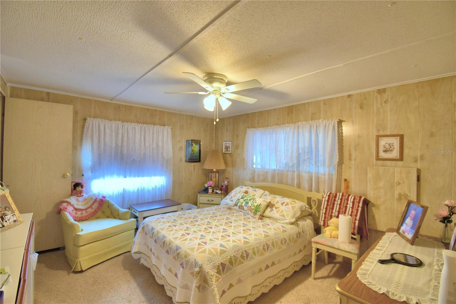 P4932743 Property Photo