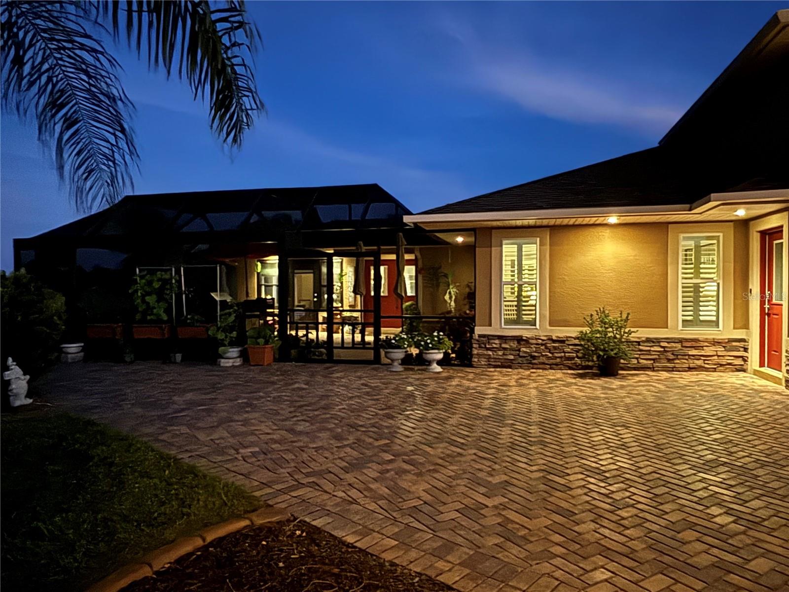 652 MEANDERING WAY, POLK CITY, FL, 33868