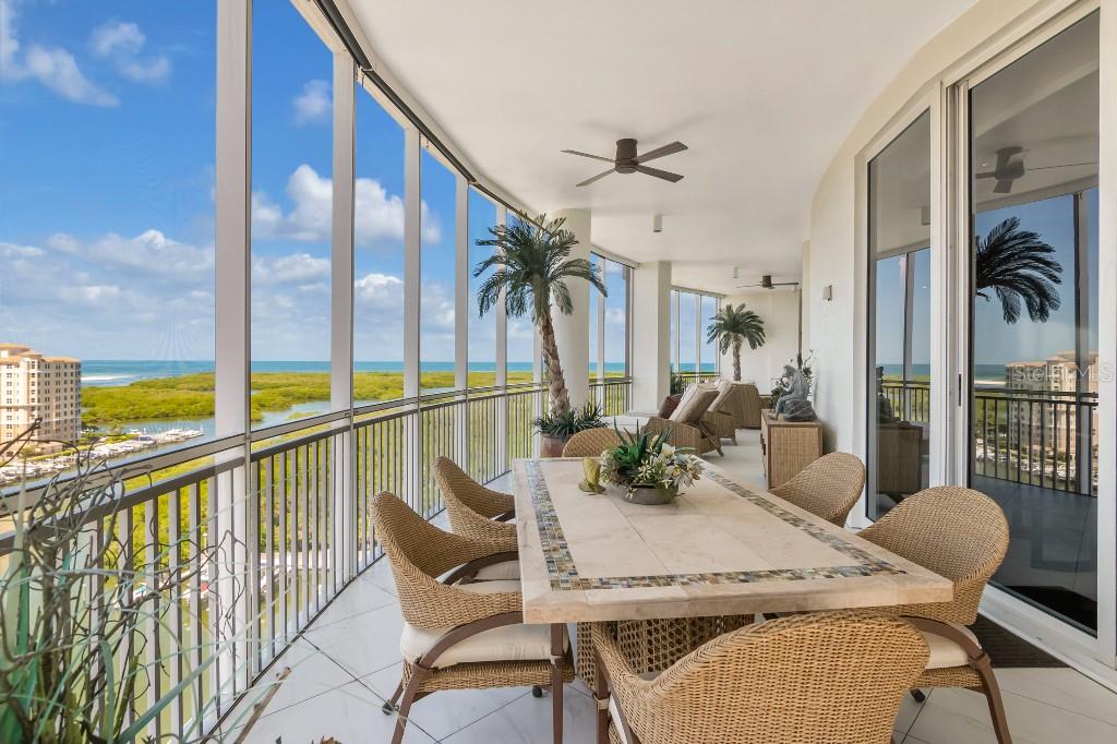 13675 VANDERBILT DR #1105, NAPLES, FL, 34110