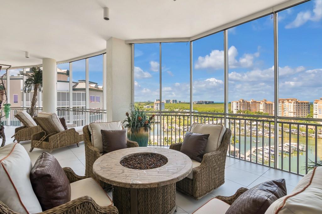 13675 VANDERBILT DR #1105, NAPLES, FL, 34110