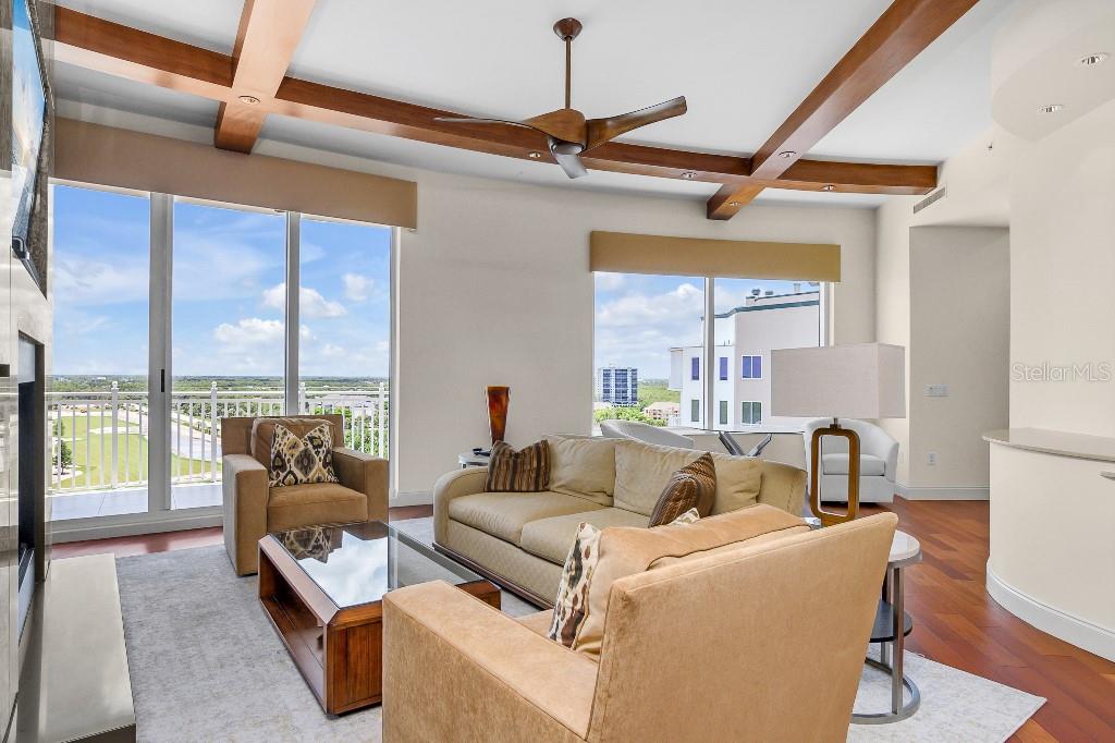 13675 VANDERBILT DR #1105, NAPLES, FL, 34110