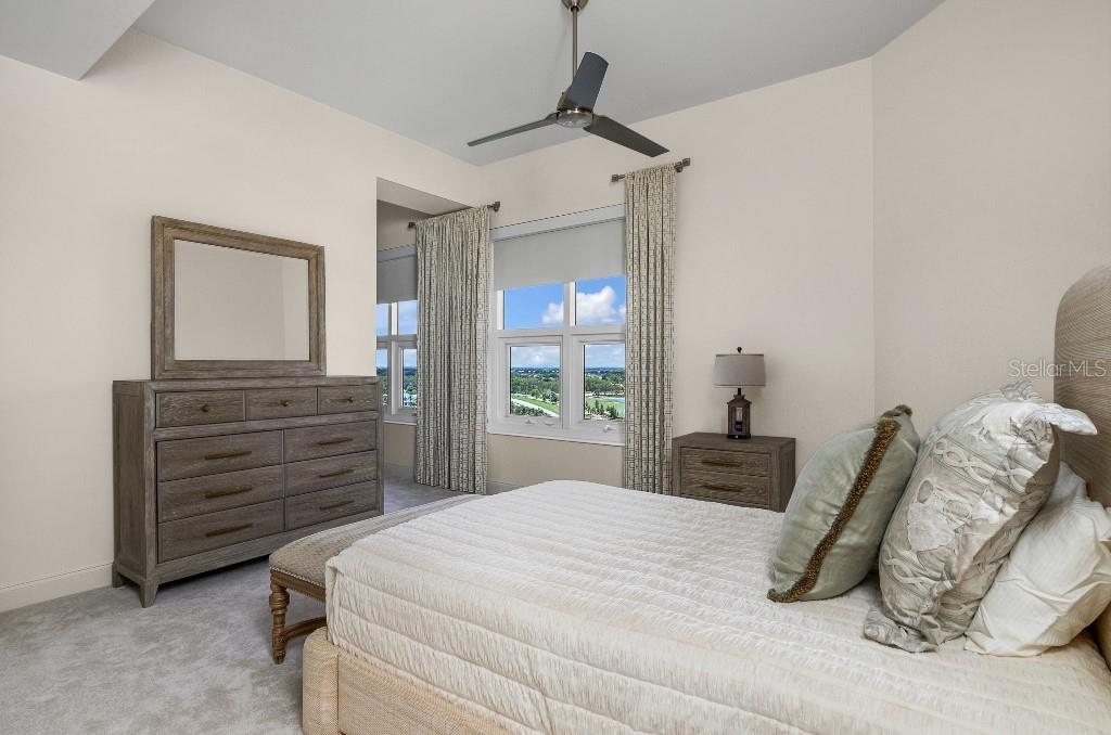 13675 VANDERBILT DR #1105, NAPLES, FL, 34110