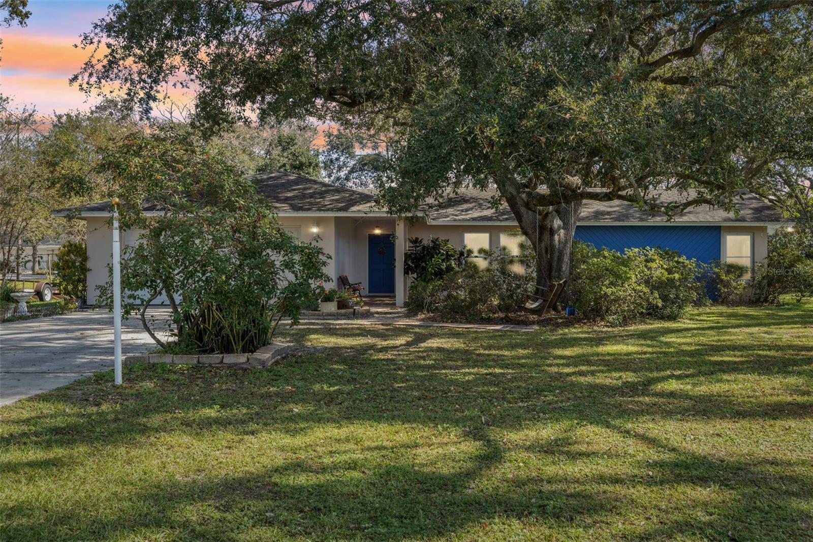 222 RIVIERE RD, PALM HARBOR, FL, 34683