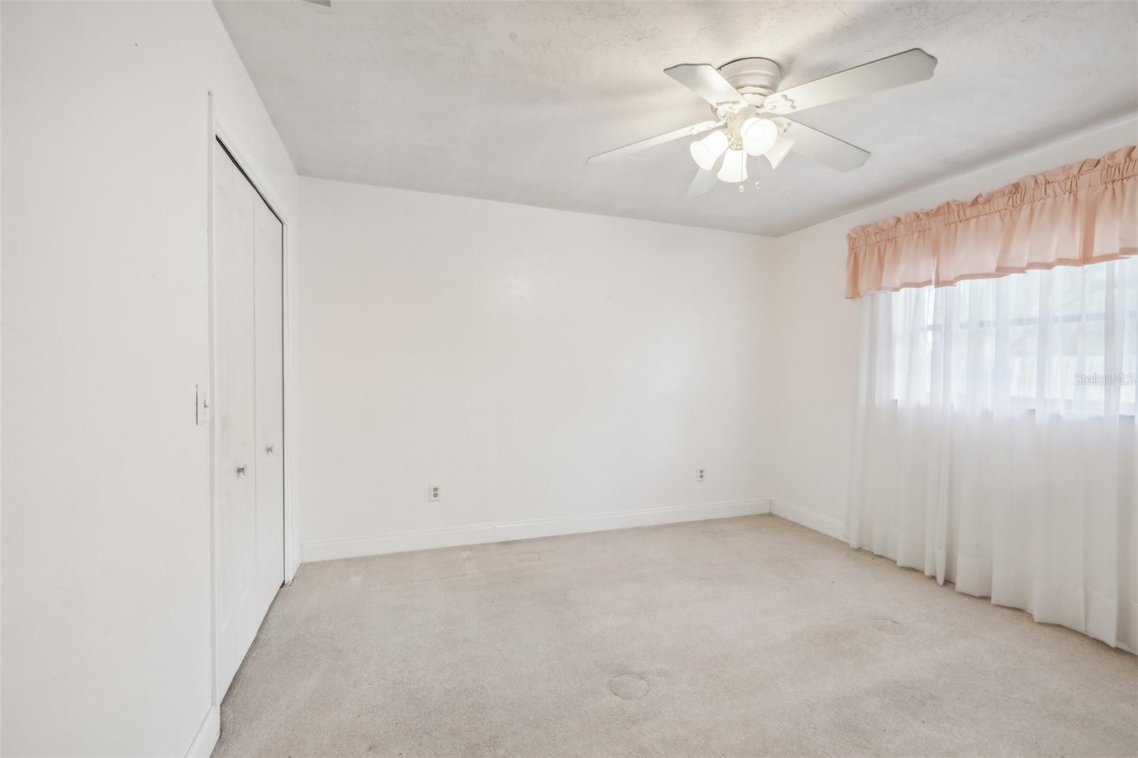 222 RIVIERE RD, PALM HARBOR, FL, 34683