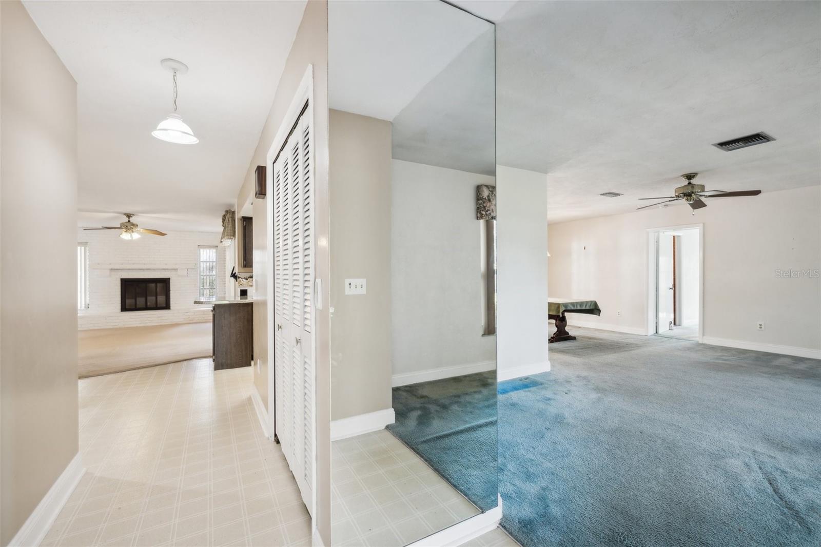 222 RIVIERE RD, PALM HARBOR, FL, 34683