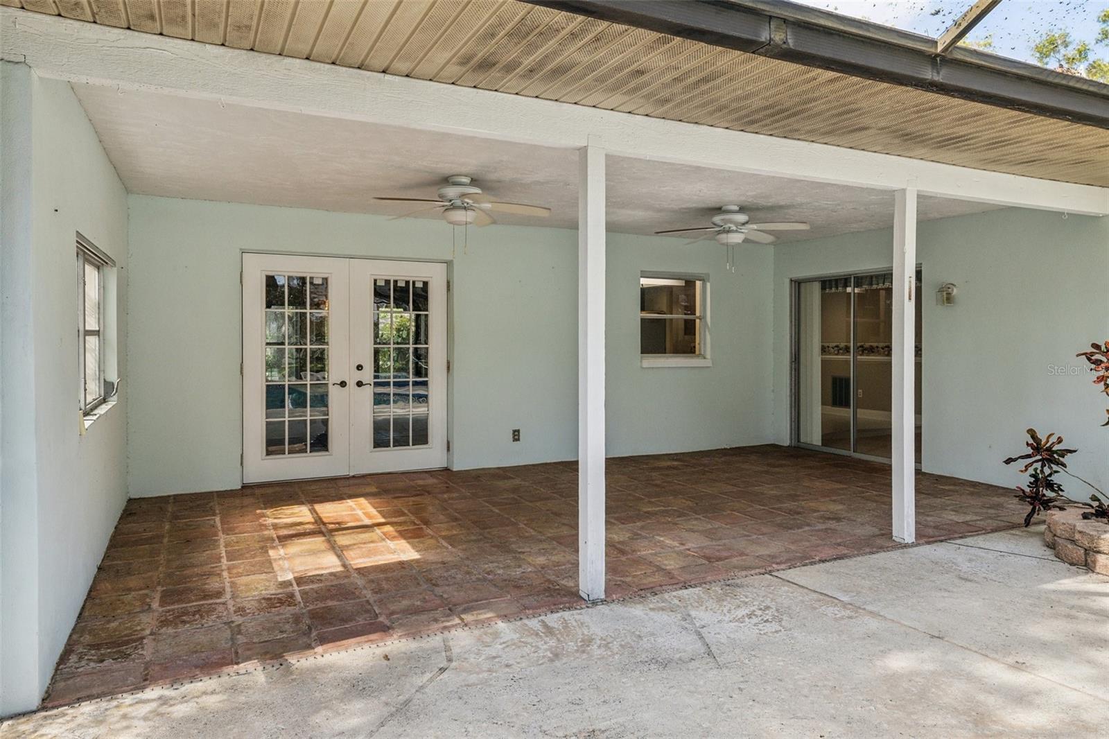 222 RIVIERE RD, PALM HARBOR, FL, 34683