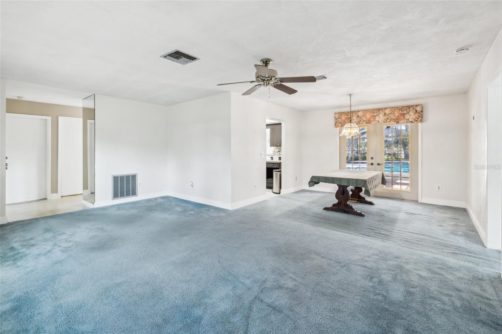 222 RIVIERE RD, PALM HARBOR, FL, 34683