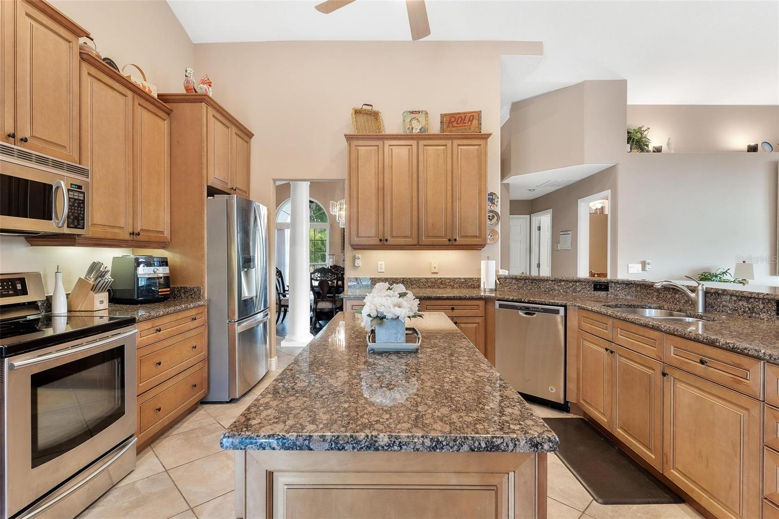 39509 HARBOR HILLS BLVD, LADY LAKE, FL, 32159
