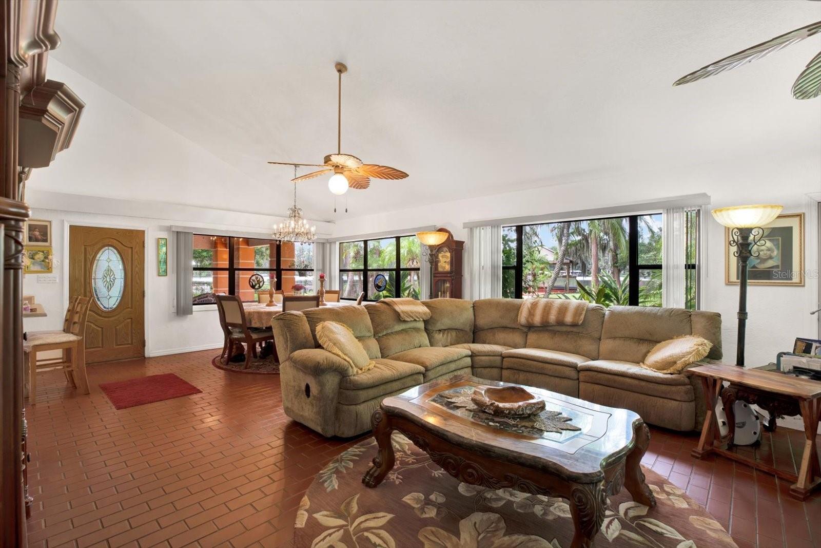 20333 MOSS BRANCH CT, LUTZ, FL, 33558