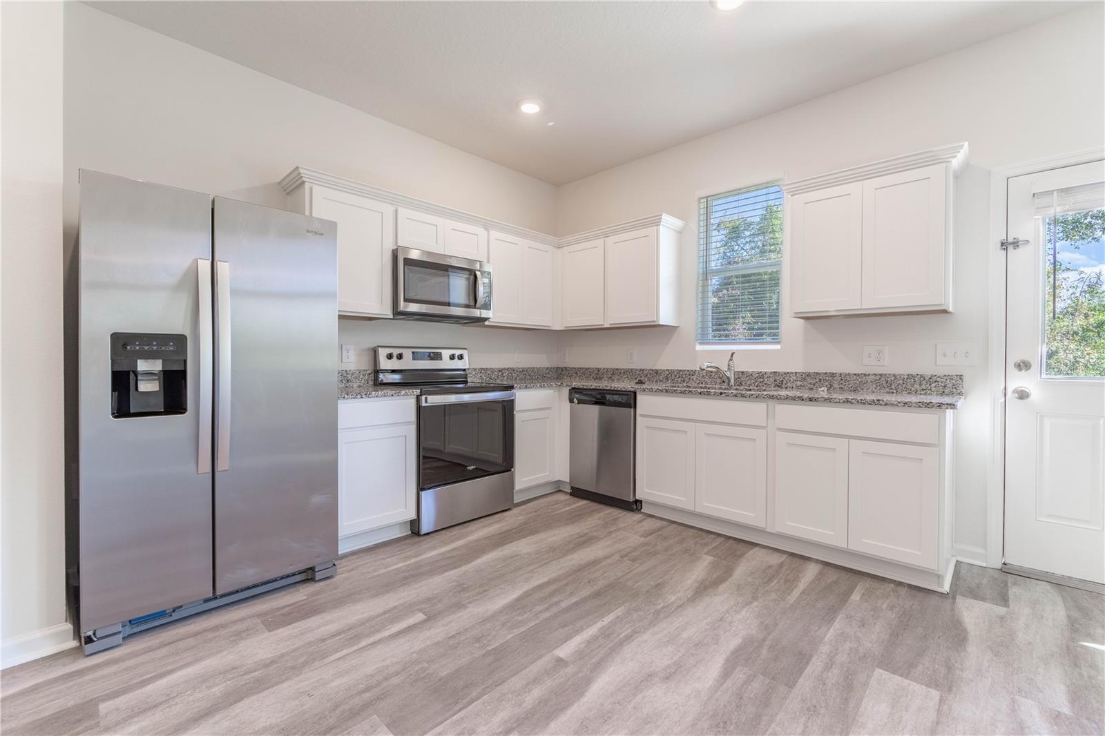 2076 CADES COVE WAY, DELAND, FL, 32720