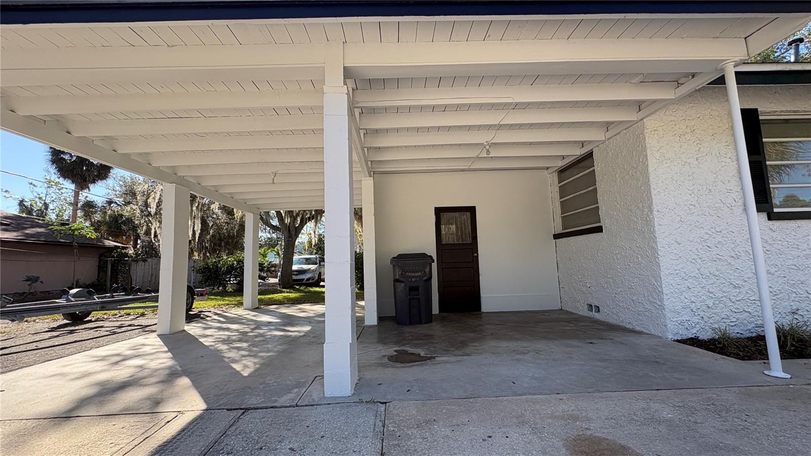 122 N ST. CLAIR ABRAMS AVE, TAVARES, FL, 32778