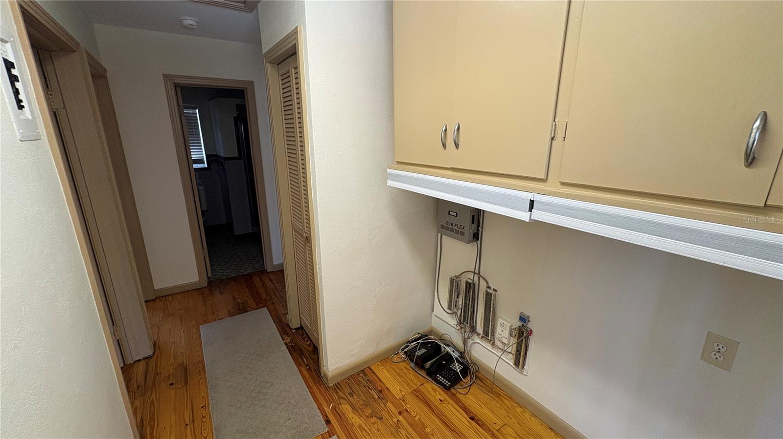 122 N ST. CLAIR ABRAMS AVE, TAVARES, FL, 32778