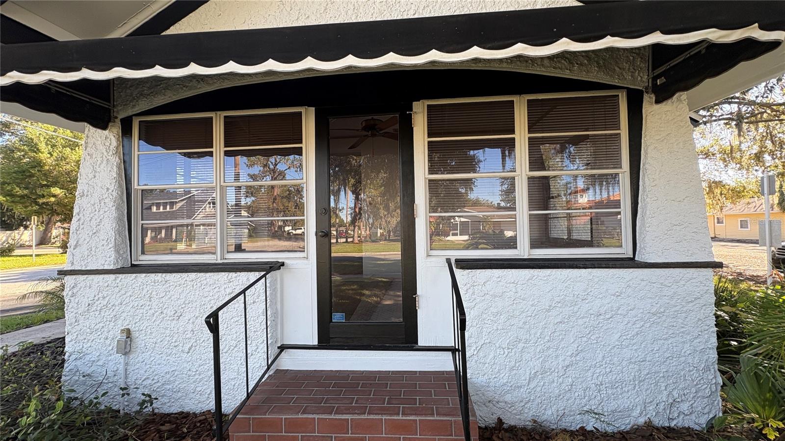 122 N ST. CLAIR ABRAMS AVE, TAVARES, FL, 32778