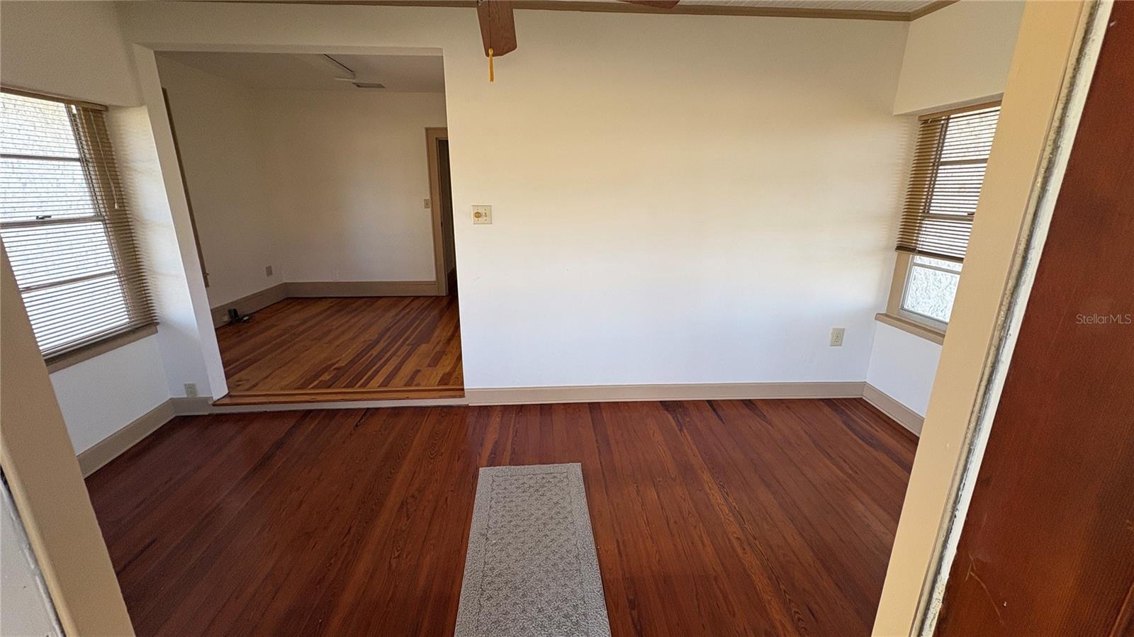 122 N ST. CLAIR ABRAMS AVE, TAVARES, FL, 32778