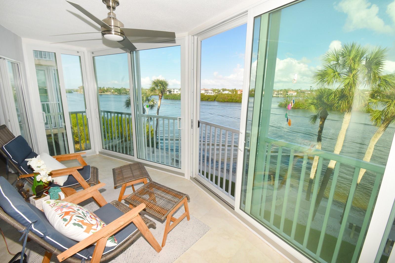 1350 N PORTOFINO DR #302TAR, SARASOTA, FL, 34242