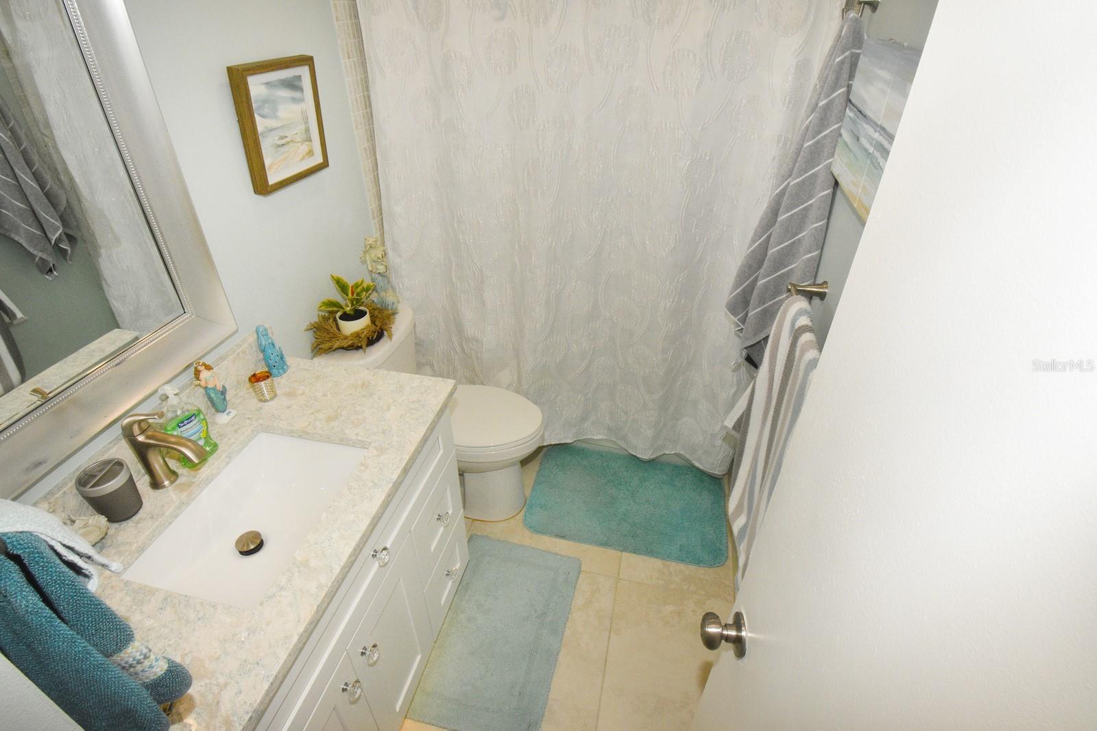1350 N PORTOFINO DR #302TAR, SARASOTA, FL, 34242