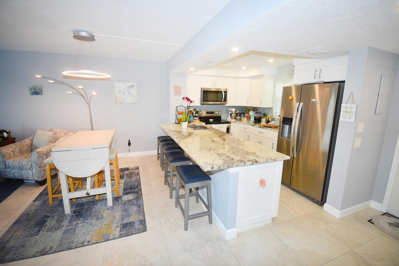 1350 N PORTOFINO DR #302TAR, SARASOTA, FL, 34242