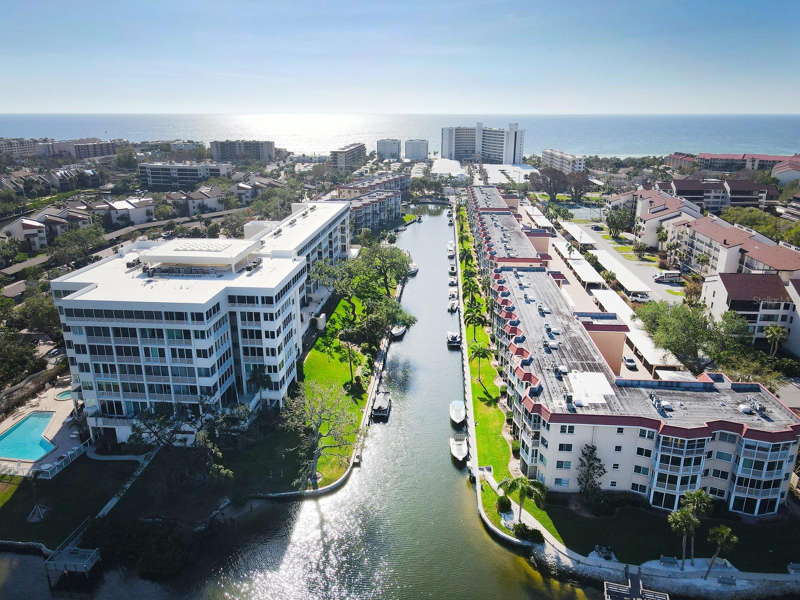 1350 N PORTOFINO DR #302TAR, SARASOTA, FL, 34242