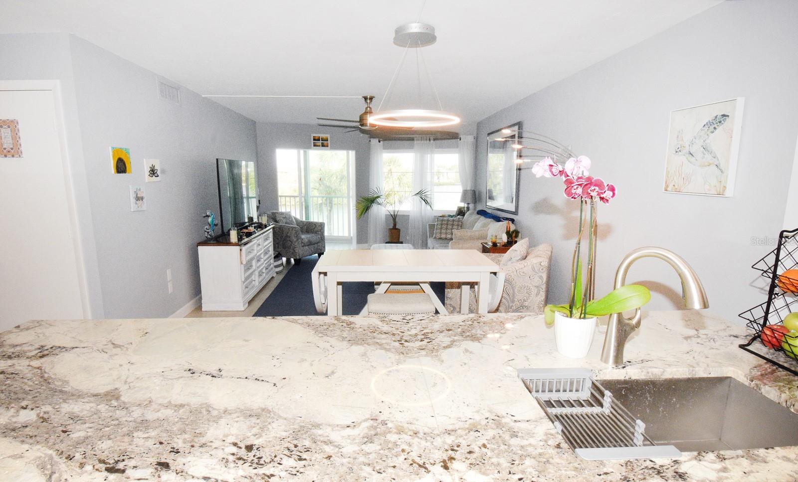 1350 N PORTOFINO DR #302TAR, SARASOTA, FL, 34242