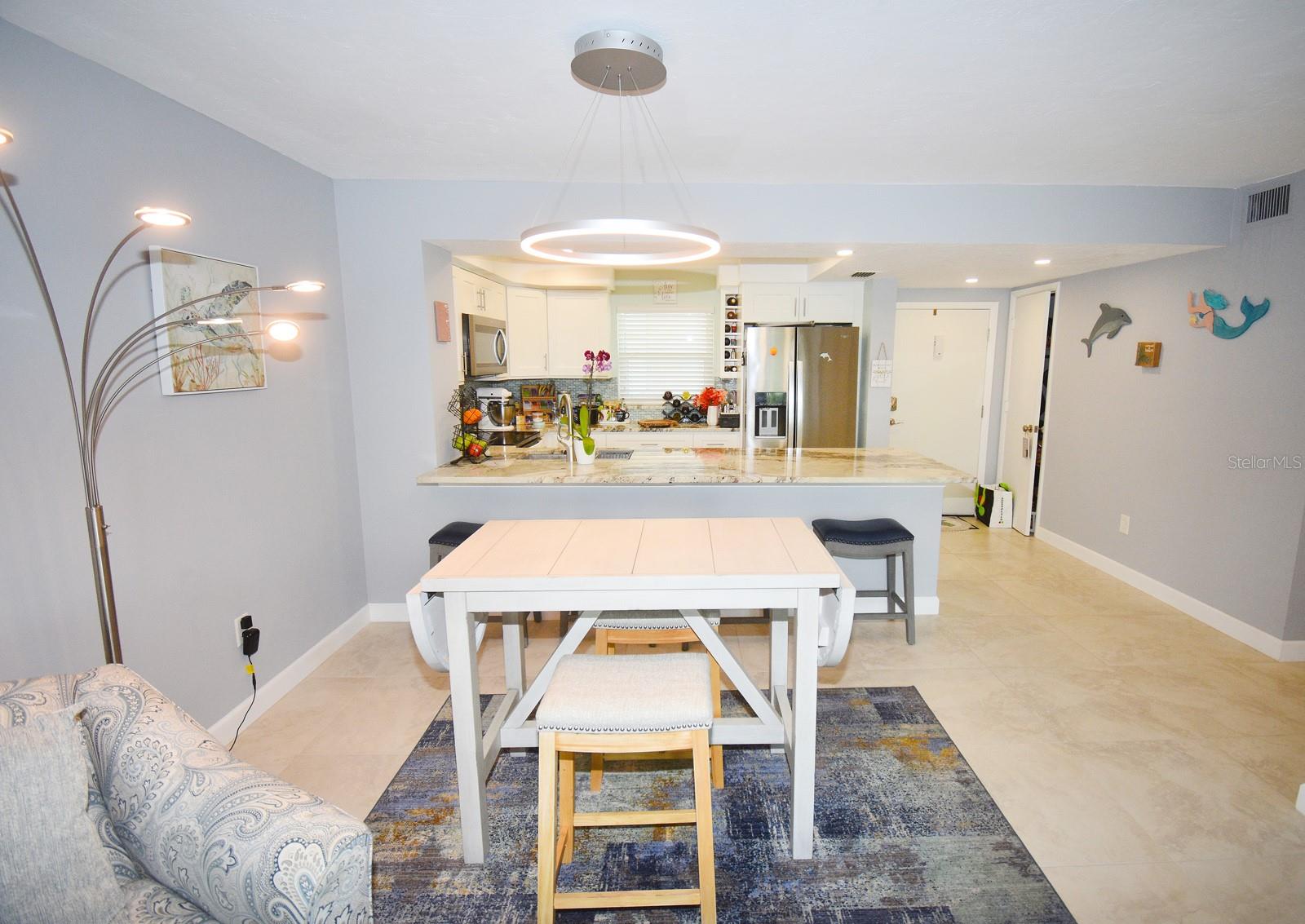 1350 N PORTOFINO DR #302TAR, SARASOTA, FL, 34242