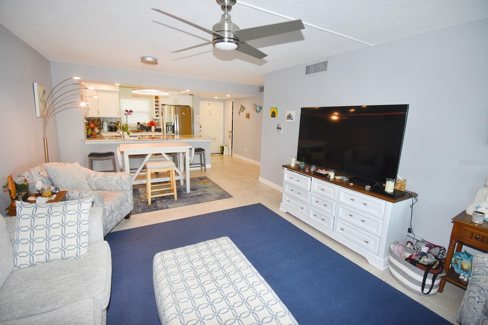 1350 N PORTOFINO DR #302TAR, SARASOTA, FL, 34242