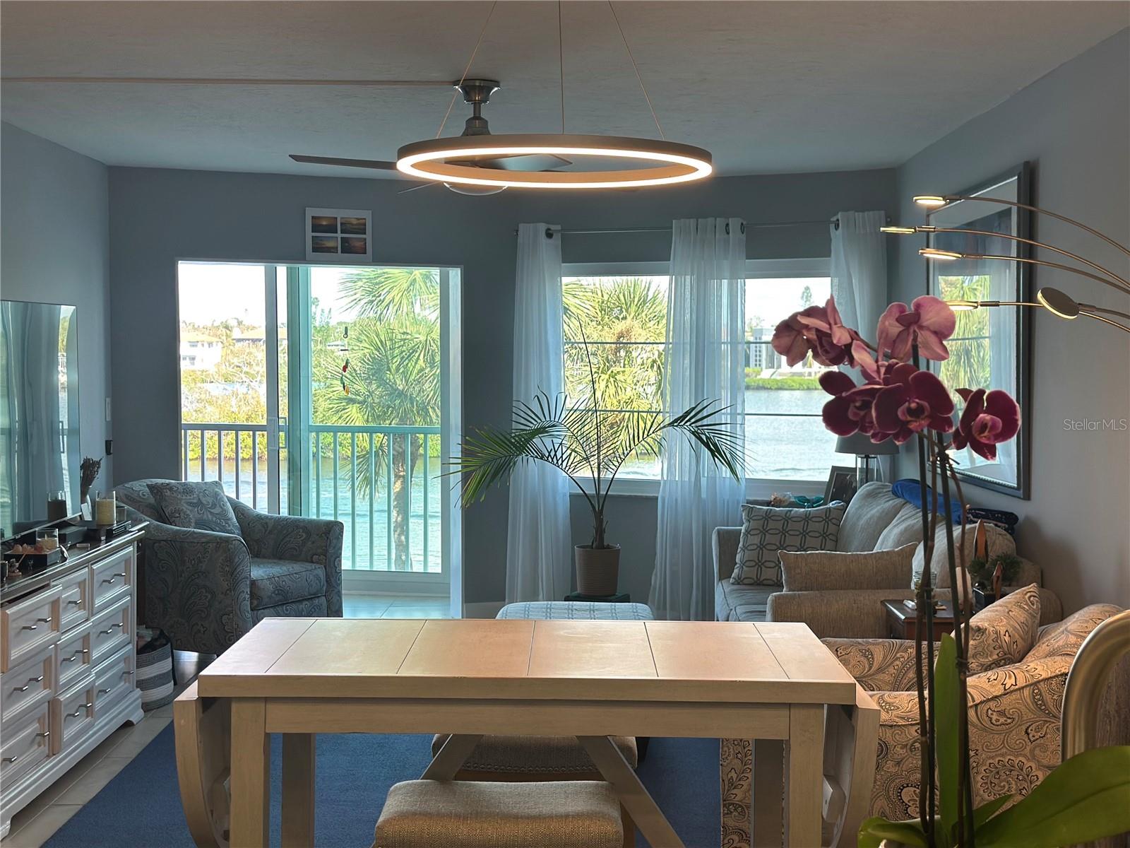 1350 N PORTOFINO DR #302TAR, SARASOTA, FL, 34242