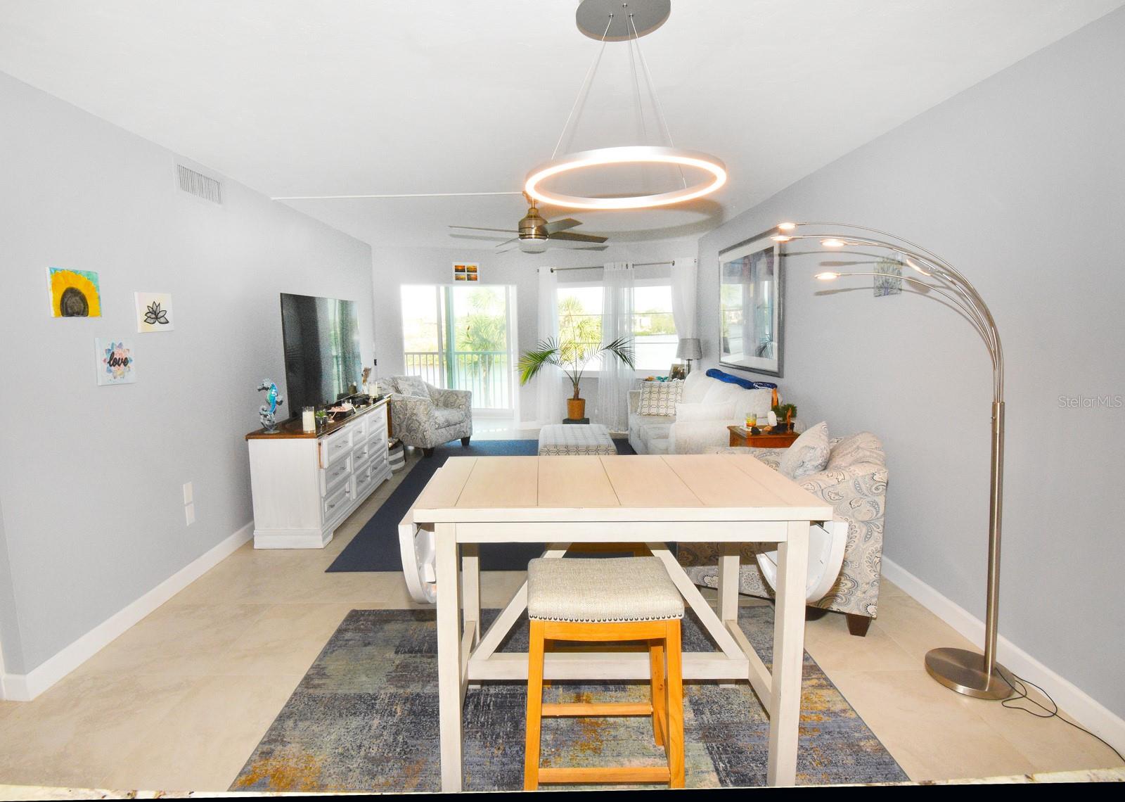 1350 N PORTOFINO DR #302TAR, SARASOTA, FL, 34242