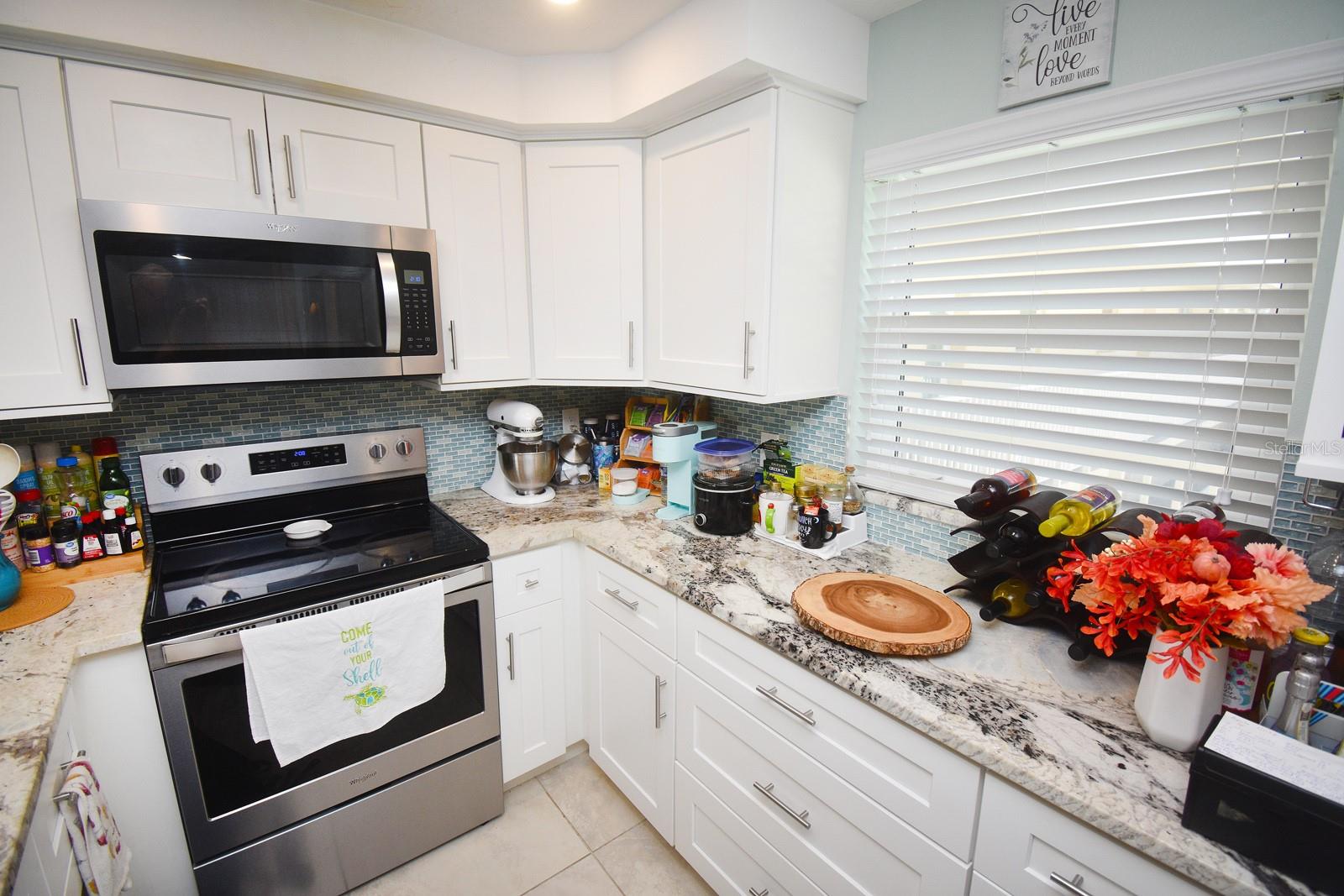 1350 N PORTOFINO DR #302TAR, SARASOTA, FL, 34242