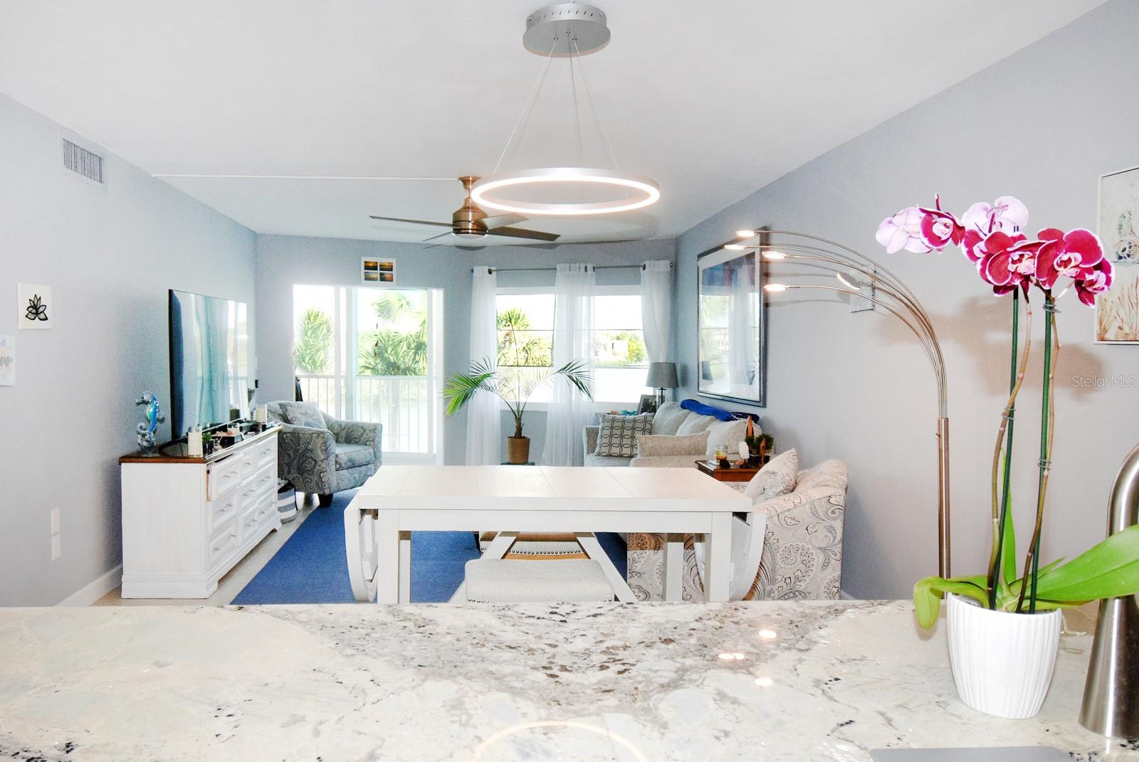 1350 N PORTOFINO DR #302TAR, SARASOTA, FL, 34242