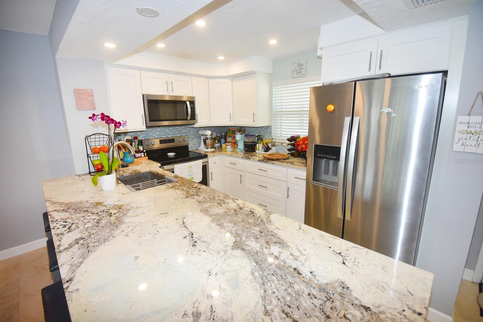 1350 N PORTOFINO DR #302TAR, SARASOTA, FL, 34242