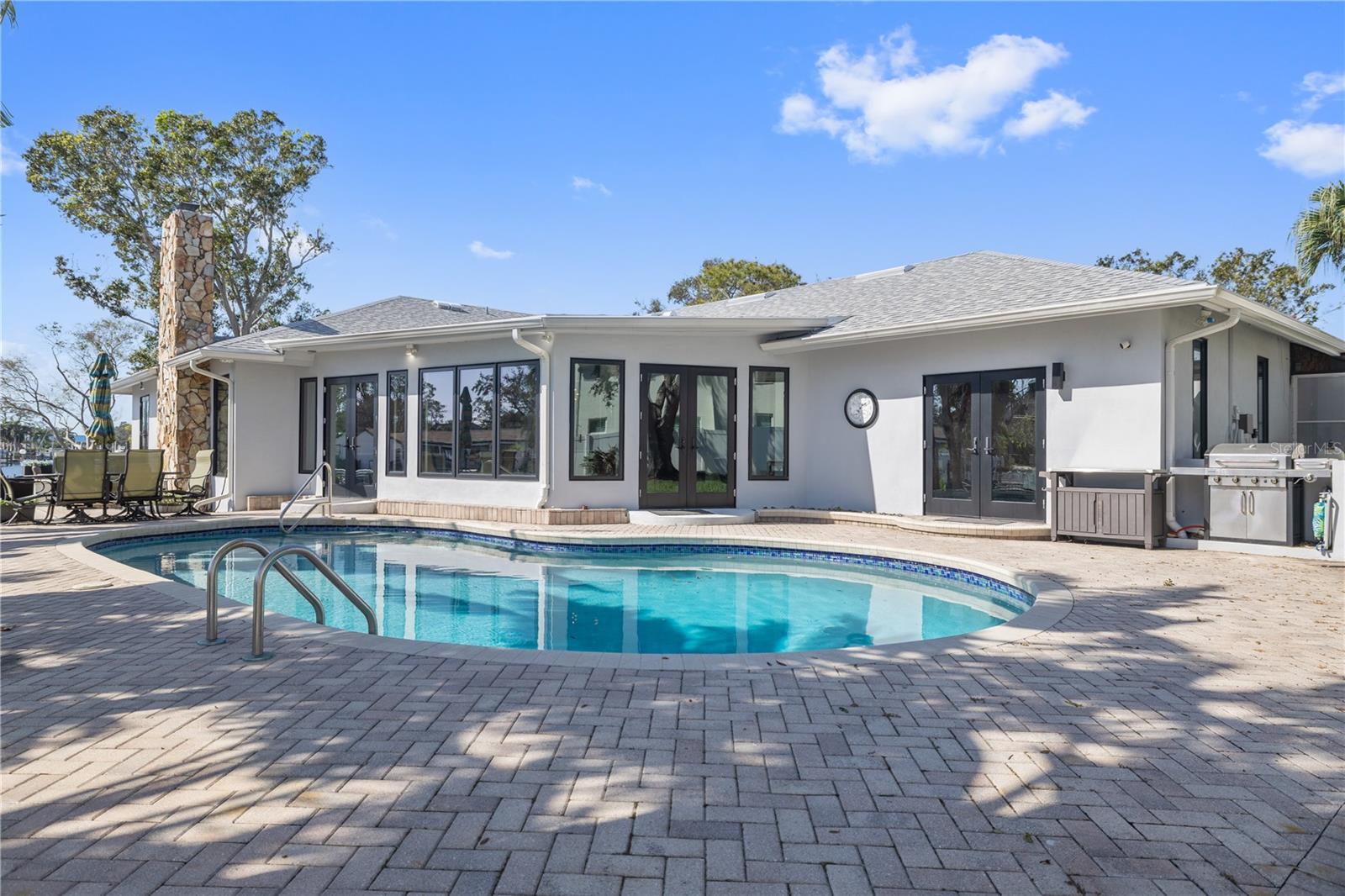 1940 72ND AVE NE, ST PETERSBURG, FL, 33702
