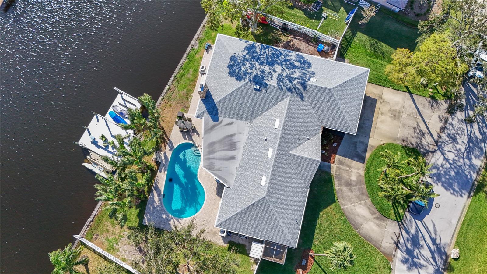 1940 72ND AVE NE, ST PETERSBURG, FL, 33702