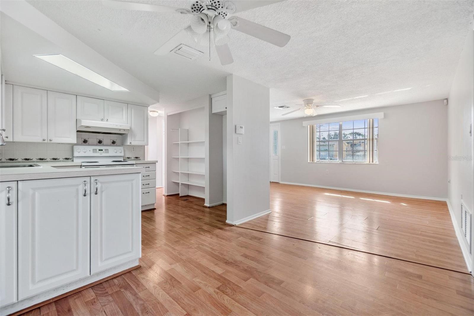 7631 FOX HOLLOW DR, PORT RICHEY, FL, 34668
