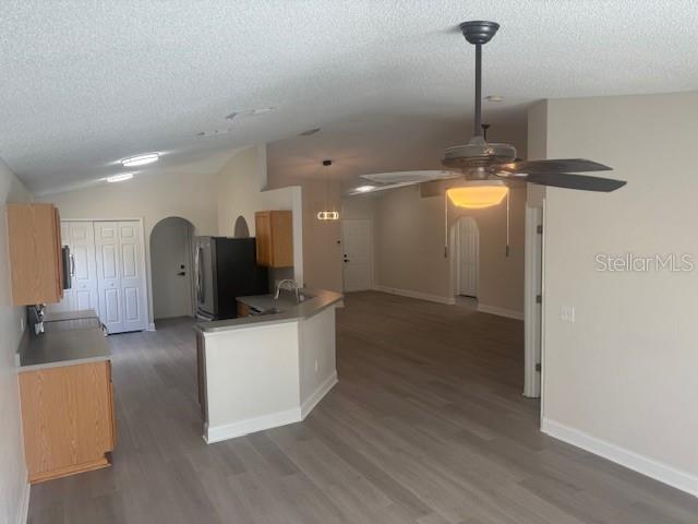 4611 HORSESHOE PICK LN, VALRICO, FL, 33594