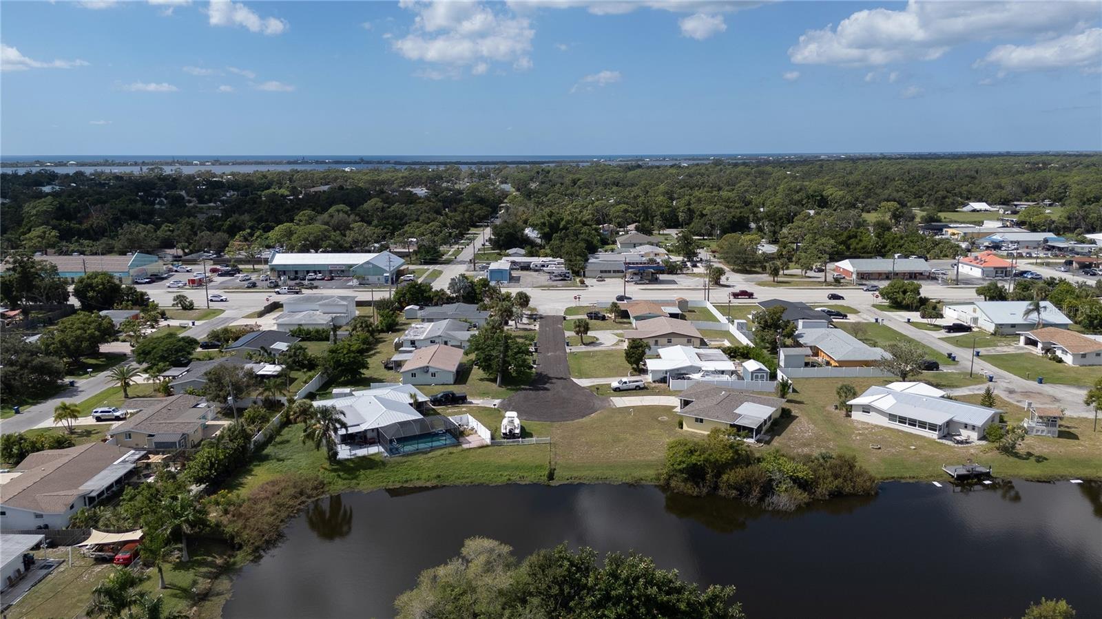 42 CAROLL CIR, ENGLEWOOD, FL, 34223