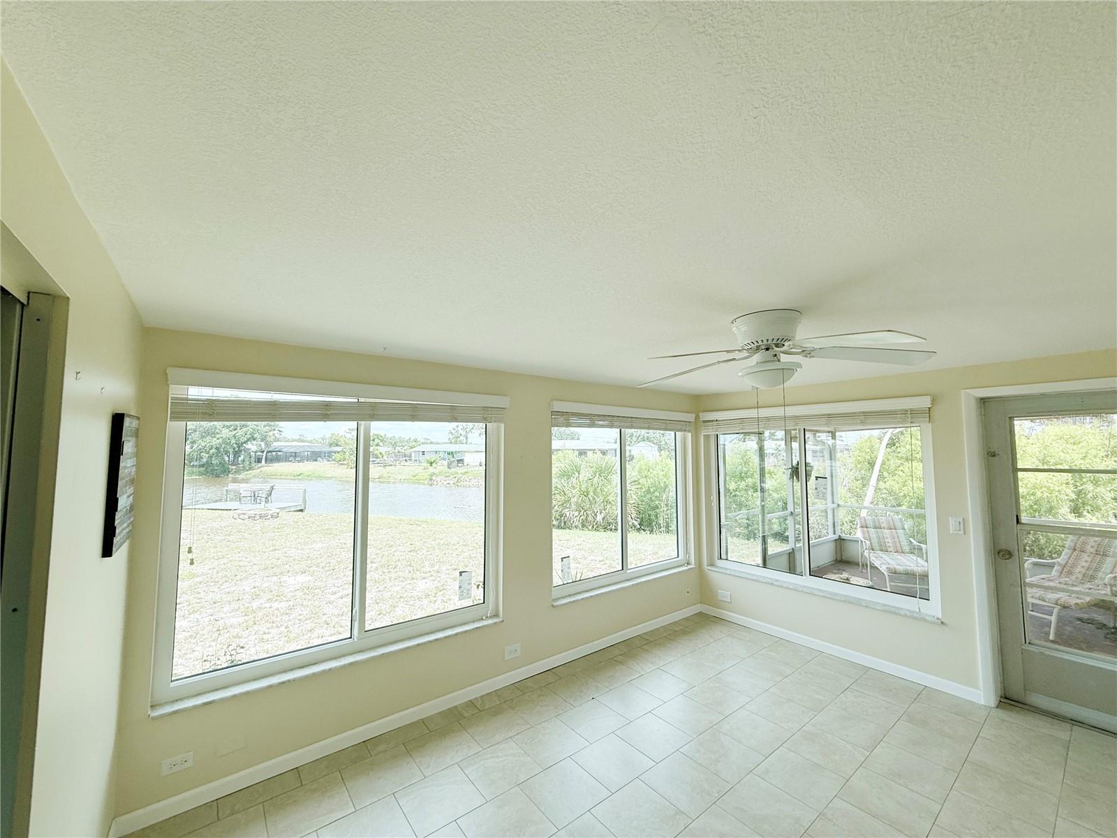 42 CAROLL CIR, ENGLEWOOD, FL, 34223